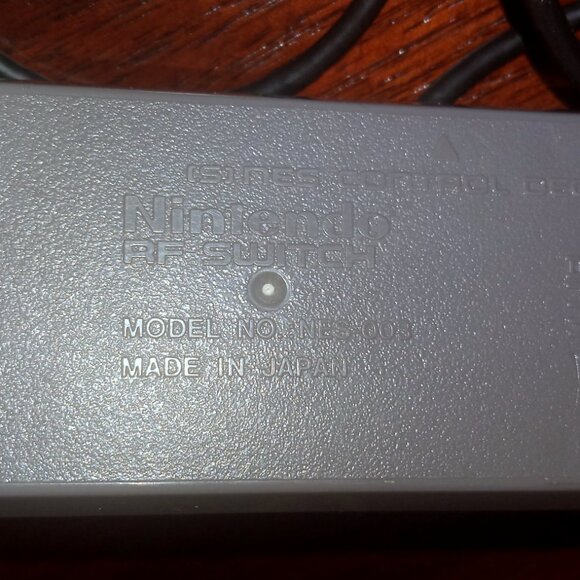 New Condition Authentic Original Nintendo NES RF Adapter Works Well - Picture 7 of 8
